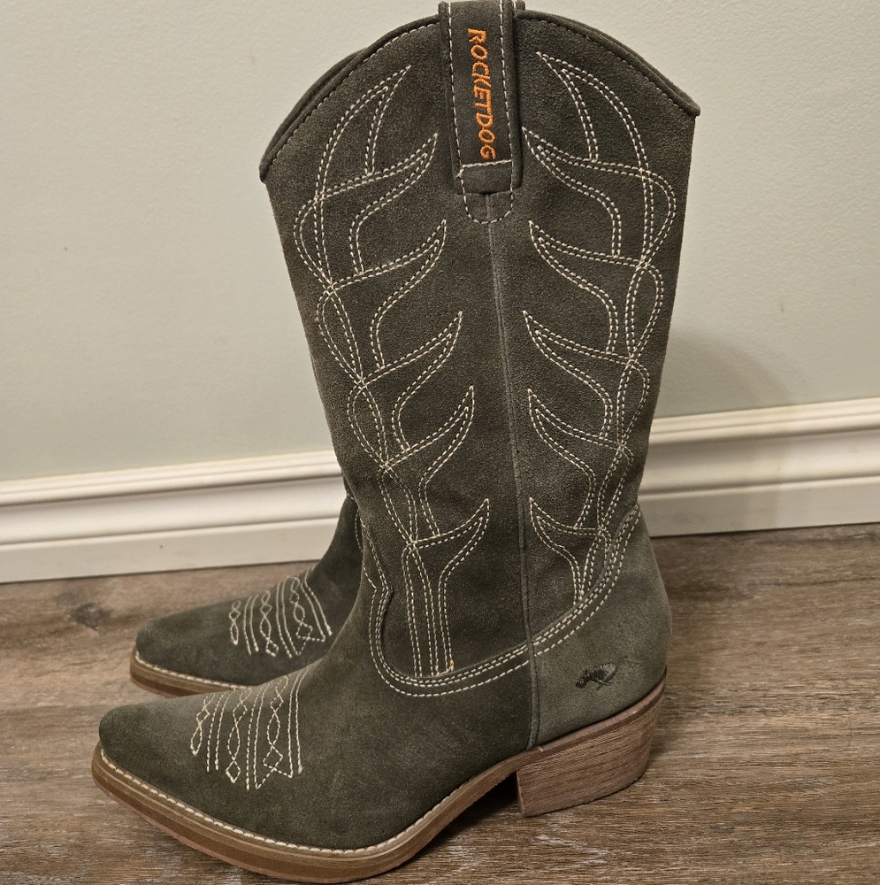 Rocketdog Green Faux Suede Western Boots Size 8 Slim Fit